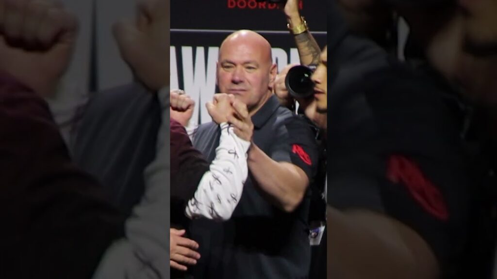 Dana White jumps at face off 😂  #ufc #danawhite