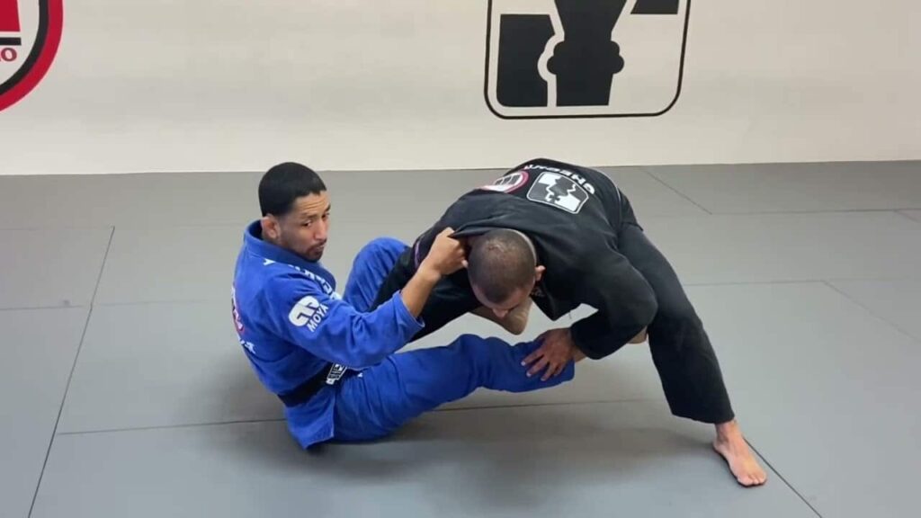 De la Riva to Triangle