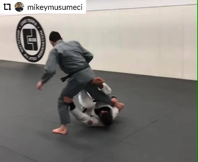 Diving kneebar by Mikey Musumeci.