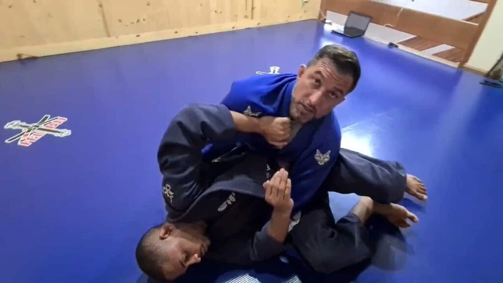 ESSE GANCHO DERRUBA QUAL QUER UM - FEU BJJ