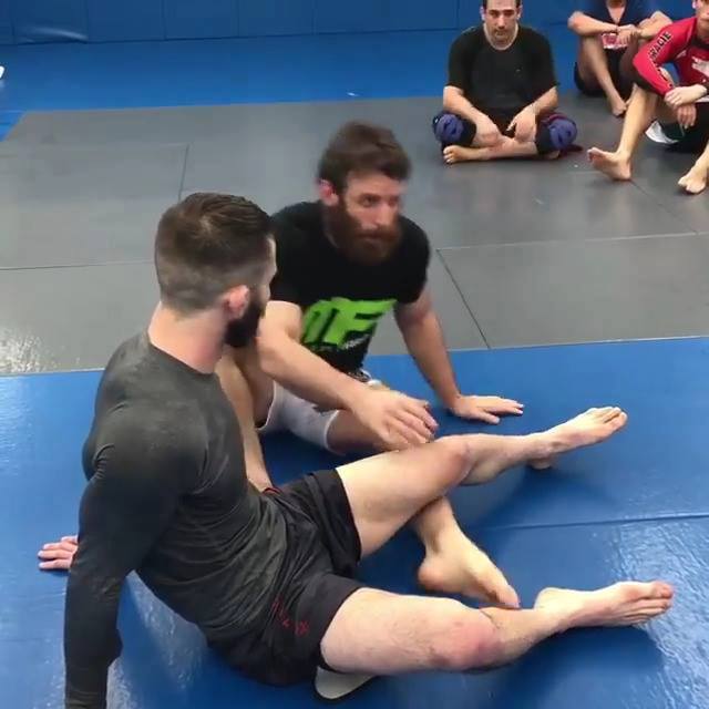 Eddie Cummings - leg lock