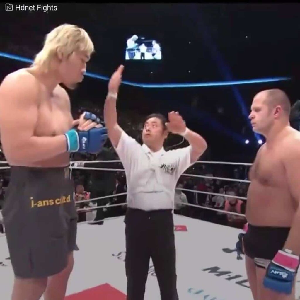 El día que Fedor Emelianenko luchó contra un gigante