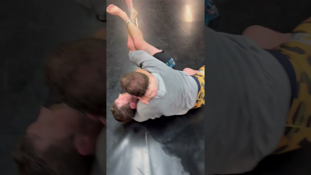 Escape the NoGi baseball bat choke with this 🚫⚾️