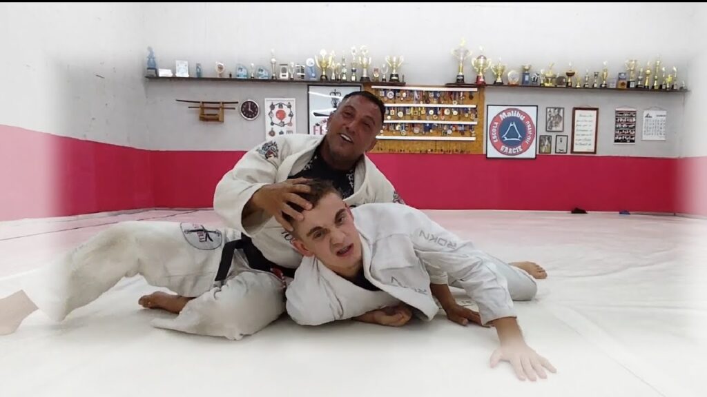 Faixa Branca Duvidou Do Golpe do Faixa Preta e Foi Parar No Além