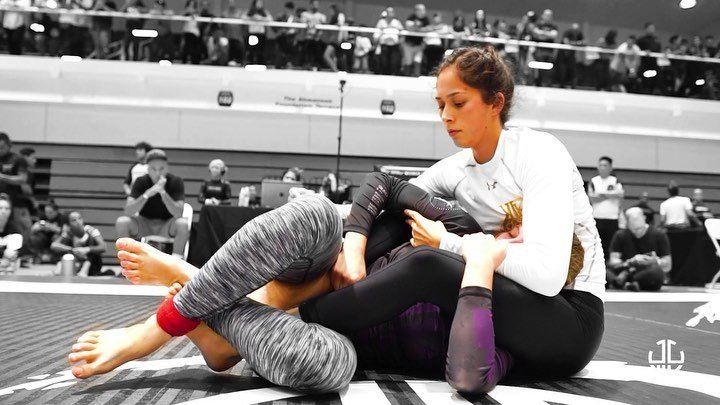 Famele No Gi Intermediate Light  @becky.santana_