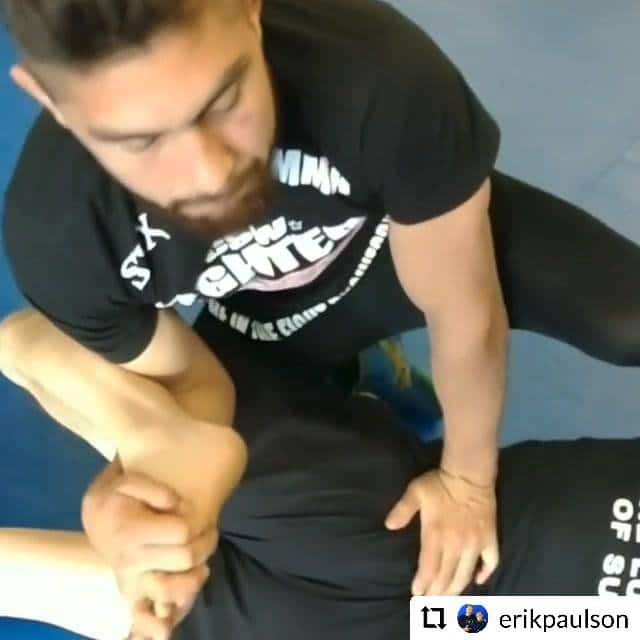 Far foot inverted toehold from side control.
#mean #ouch