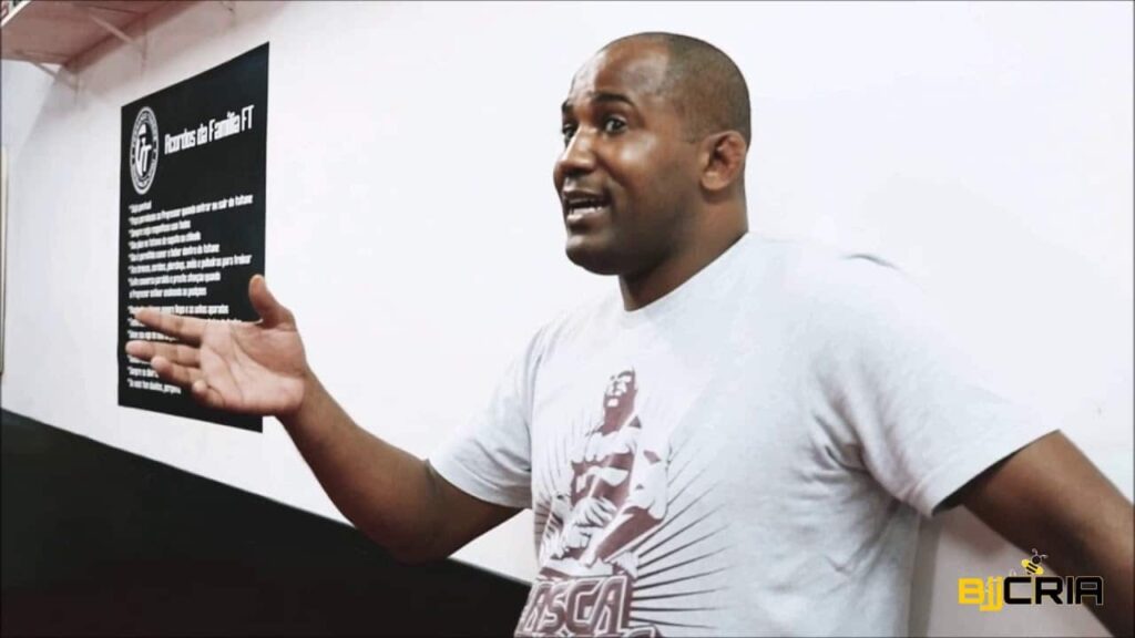 Fernando Tererê e Jonathan Azevedo treinam para o filme "O Faixa-Preta"