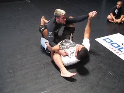 Flower Sweep to Triangle Choke by Vinny Magalhaes