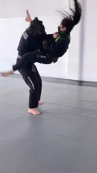 Flying Armbar With A Modified Finsih