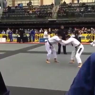 Flying triangle by Edwin Najmi