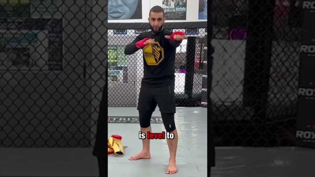 Footwork drill with the jab. Keeping yourself safe and fast in execution. Learn more on Jujiclub!