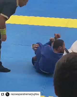 For the love of the sport... This is why Jiu Jitsu is so amazing! The humility an...