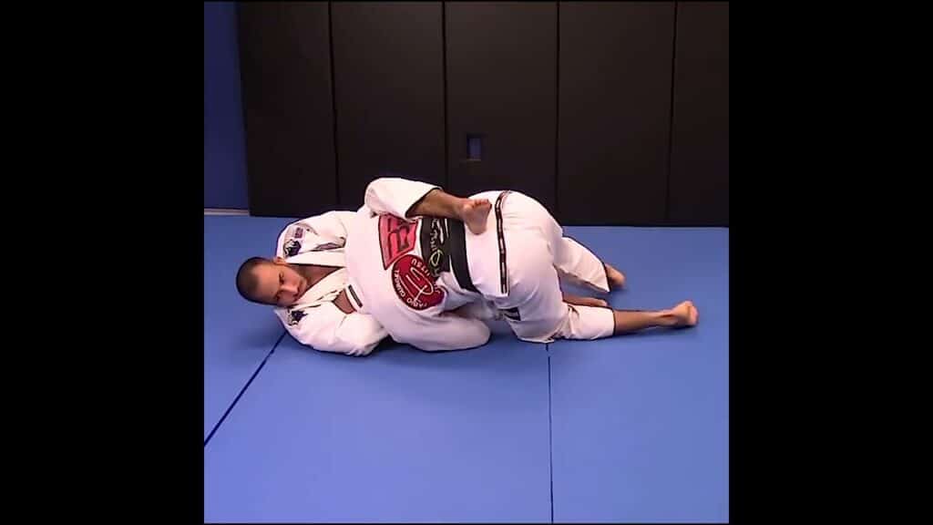 GUILLOTINE ESCAPE   Bernardo Faria