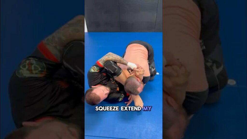 Gogo Clinch vs Body Lock Pass