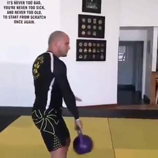 Great Kettlebell workout for a grapplers by Xande Ribeiro