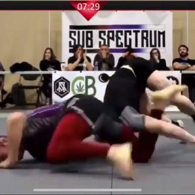 Great sequence to armbar by @alexrajacic