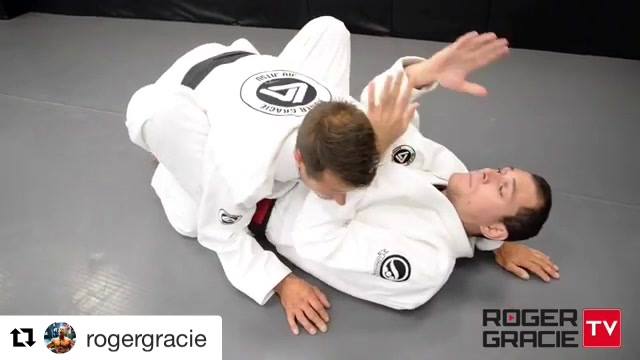 Great tip by Roger Gracie on how to finish the straight armbar.
