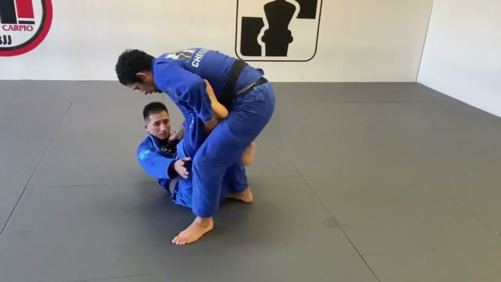 Guard Pass: Knee Cut from the Worm Guard