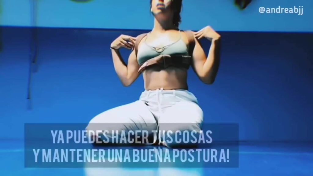 HOW TO USE BJJ BELT TO RELAX YOUR BACK EFFORTLESS
 COMO USAR EL CINTURÓN DE BJJ ...