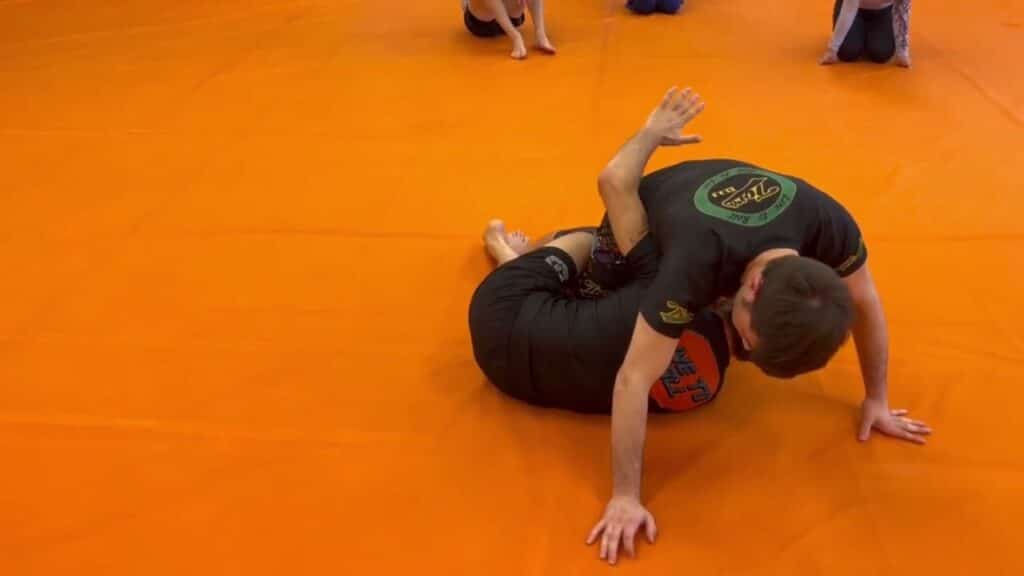 Half Guard: Old School Sweep with Kneebar Option Nogi