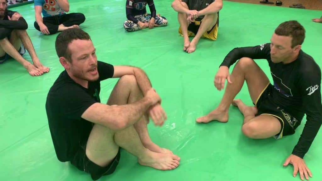 Handstand Sweep to Kneebar