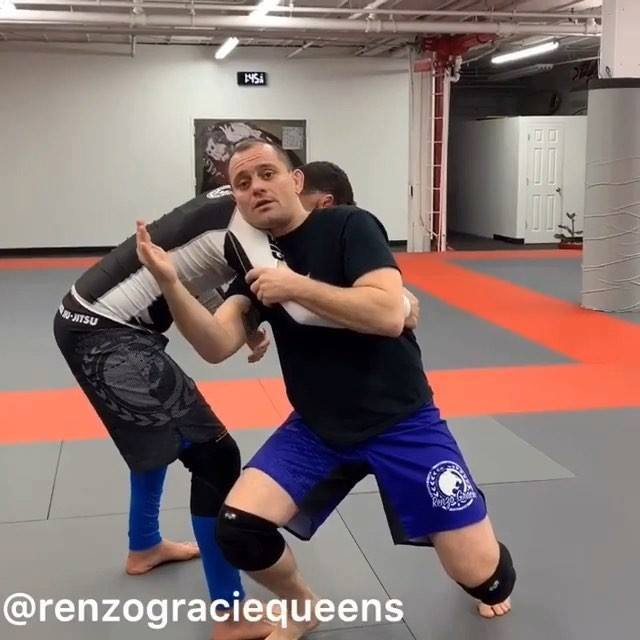 Have you tried this takedown before? If not, grab a partner and try it! Oss.   — ...