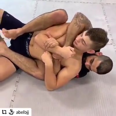 High level trickery from the back with @abelbjj