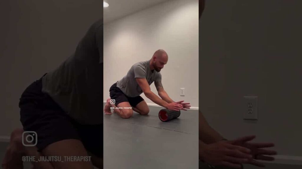 How Fix A Stiff Mid Back (Part 2) - Shoulder Raises Over A Foam Roller #shorts