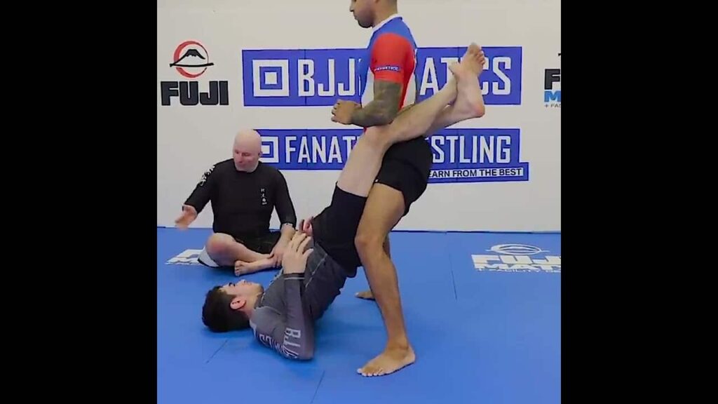 How to ESCAPE CLOSED GUARD