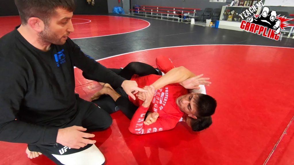 How to ESCAPE the Back and DARCE Choke!!