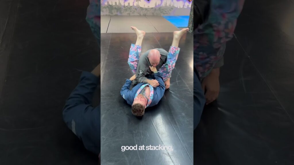 How to avoid being stacked while doing the triangle choke x2