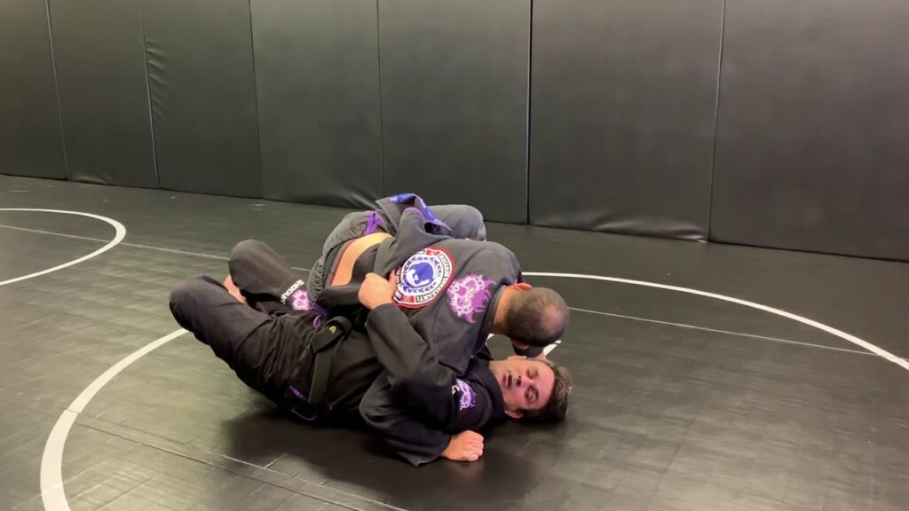 How to escape from side control against 100kg immobilization