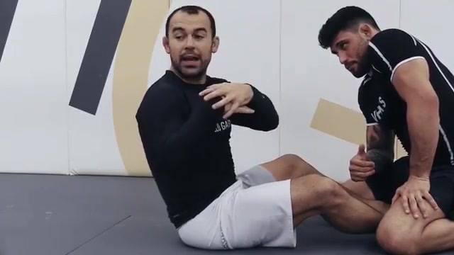 How to perfect the inverted armbar by Marcelo Garcia
