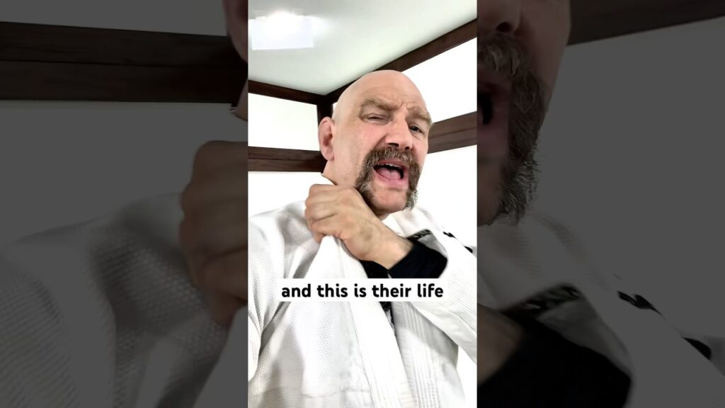 How to stop your fingers from getting damaged in BJJ