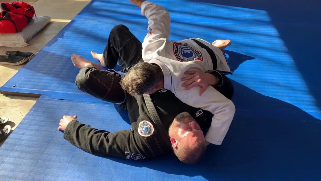 How to sweep big guys from half guard