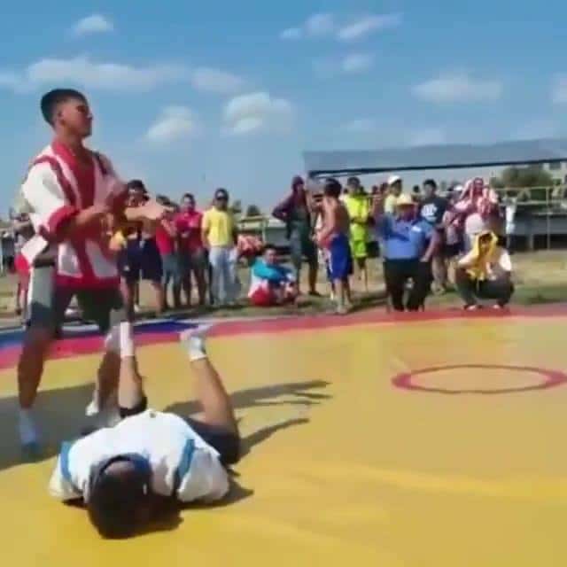 I don't know what kind of wrestling it is, but this was a good takedown
