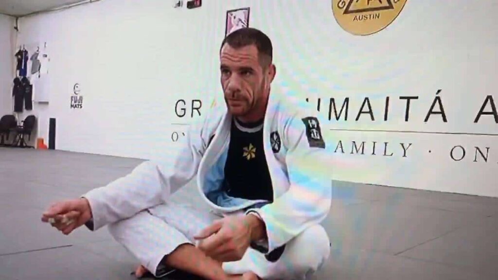 I see a lot of new comers to the game and always asking for some advice. I was watching flo earlier and came across this video with Mr. Lovato Jr. Lis...