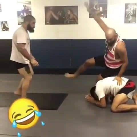 Ippon Seoi Nage. Option 2 - Fake Seoi Nage and Hit Ko Ouchi Gake  @awesome.mma