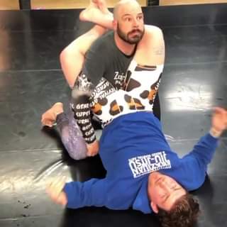 Key Triangle Choke Finish Details