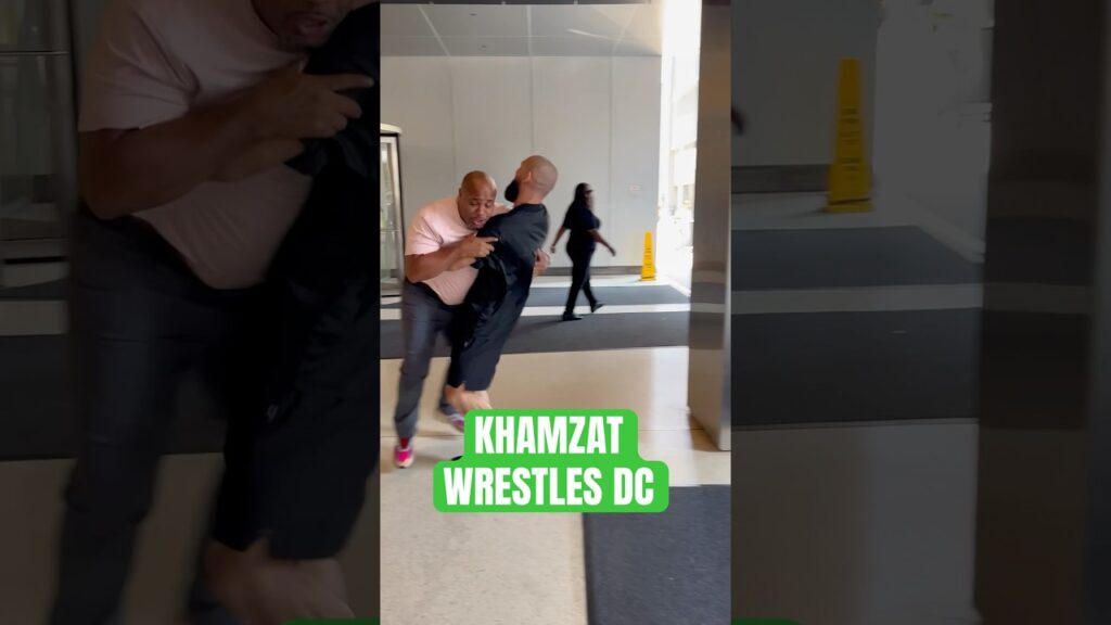 Khamzat Chimaev just threw Daniel Cormier around like a ragdoll 😂