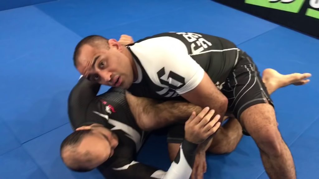 Killing The Knee Shield by Yuri Simoes