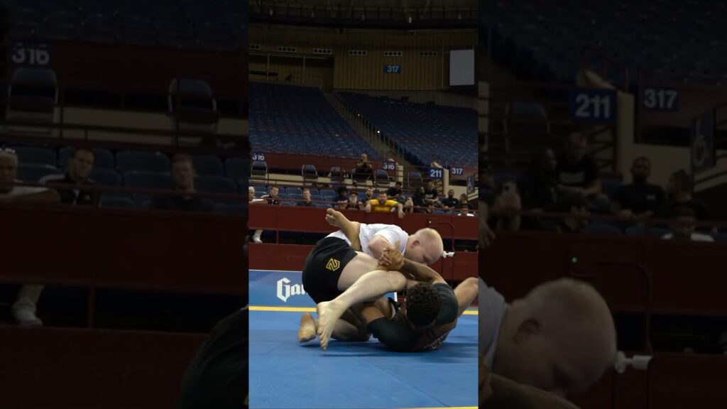 Knee bar finish by Eduardo Alves Pan NoGi 2024!