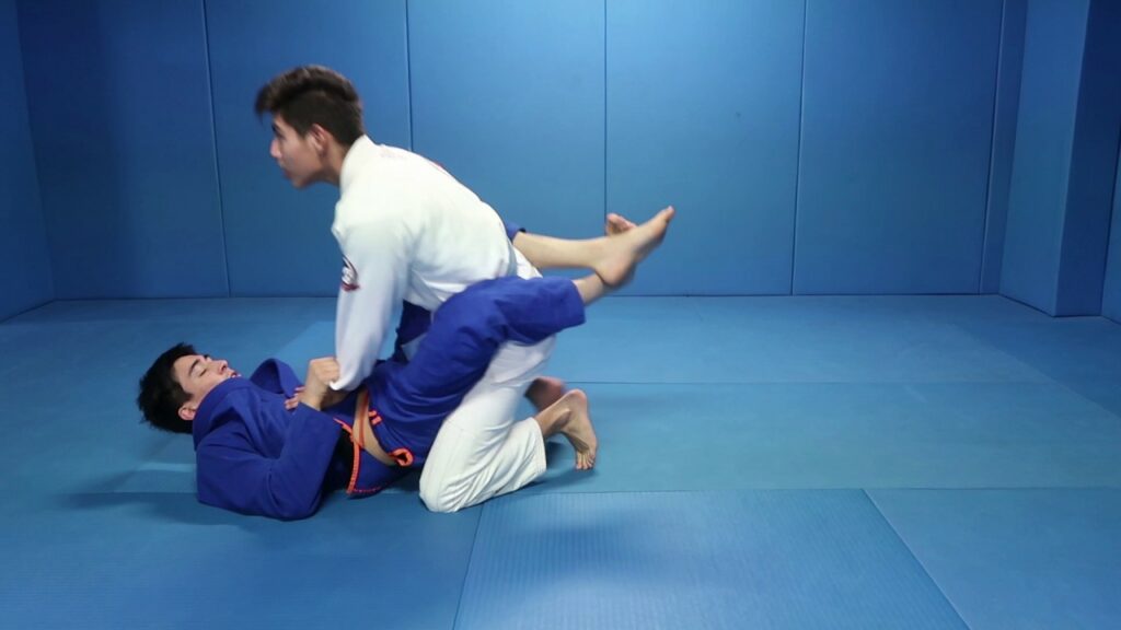 Knee bar from closed guard