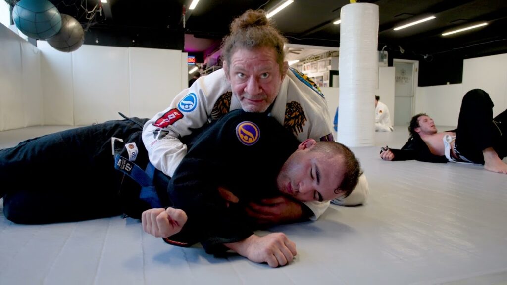 Kurt Osiander's Move of the Week - Side-Mount Choke