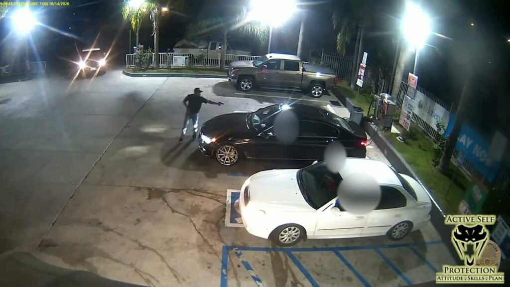 LAPD Officers Pull Up To A Crime In Progress