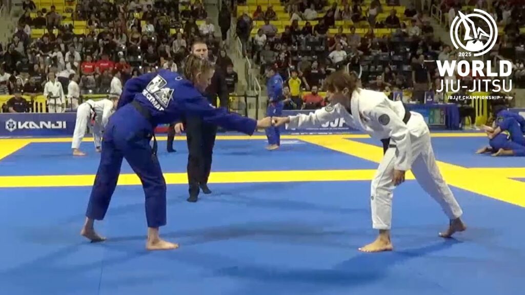 Larissa Campos vs Astrid Scholin / World Championship 2025