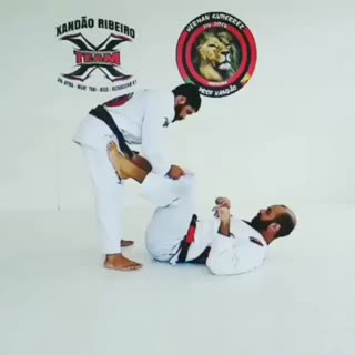 Leg drag to kneebar. Start Passing Everyone's Guard With These Little Known “Floa...