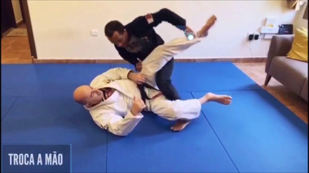 Leonardo Ligeirinho desvenda passagens da guarda 50 / 50