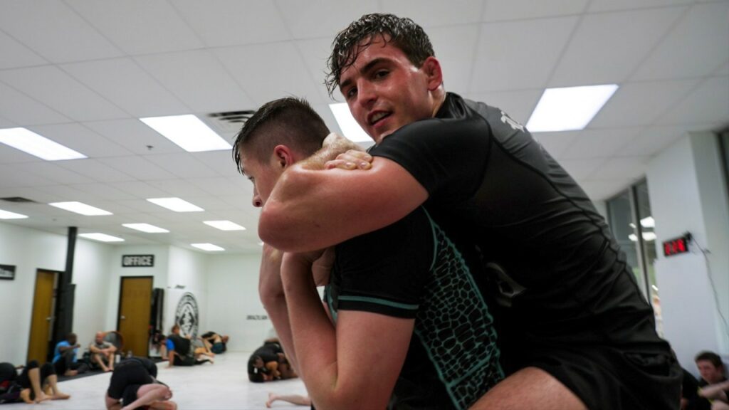 Limitless Scrambles Between Andrew Tackett And Jackson Glass At Fight Factory