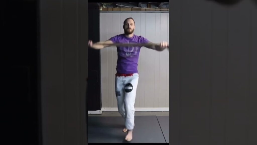 Lunge Mobility With A Belt #shorts